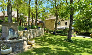 Maison 13 Pièces 300 m² à vendre à Saint-Michel-l'Observatoire (04870)