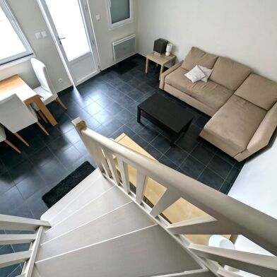 Appartement 3 pièces 990 €
