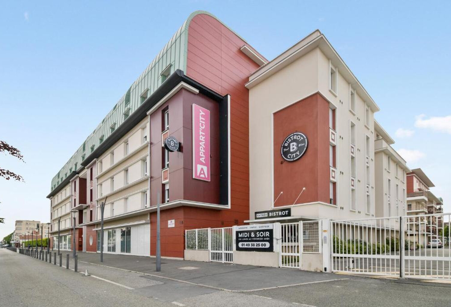INVESTISSEMENT LMNP - STUDIO APPART CITY LE BOURGET — photo 1