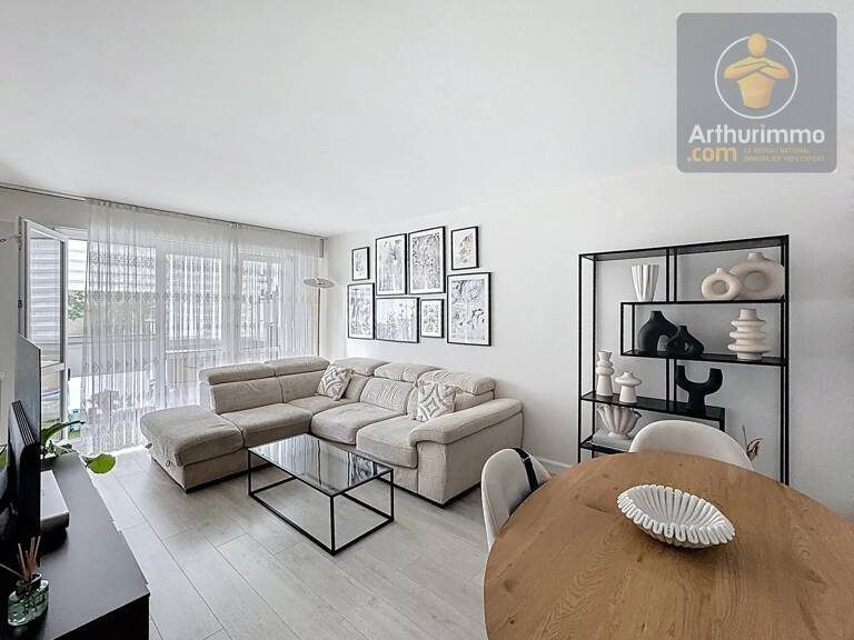 Appartement T3 grand et lumineux avec loggia et cellier — photo 1