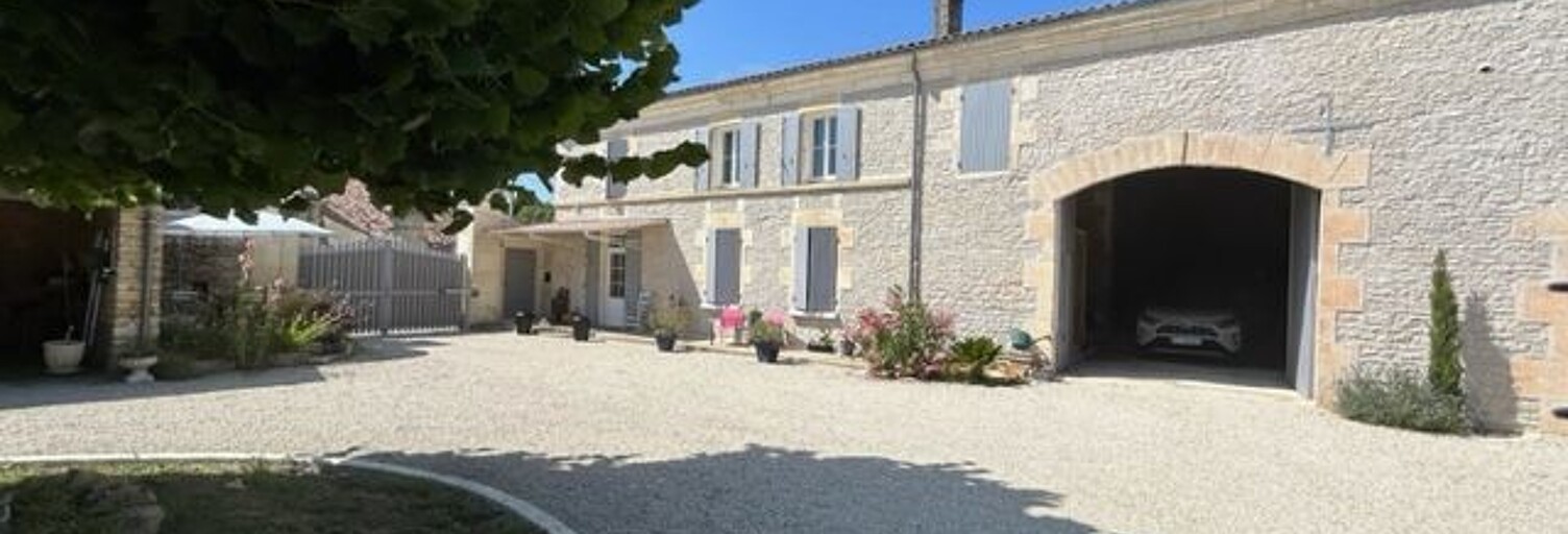 Maison 5 Pièces 152 m² à vendre à Asnières-la-Giraud (17400)