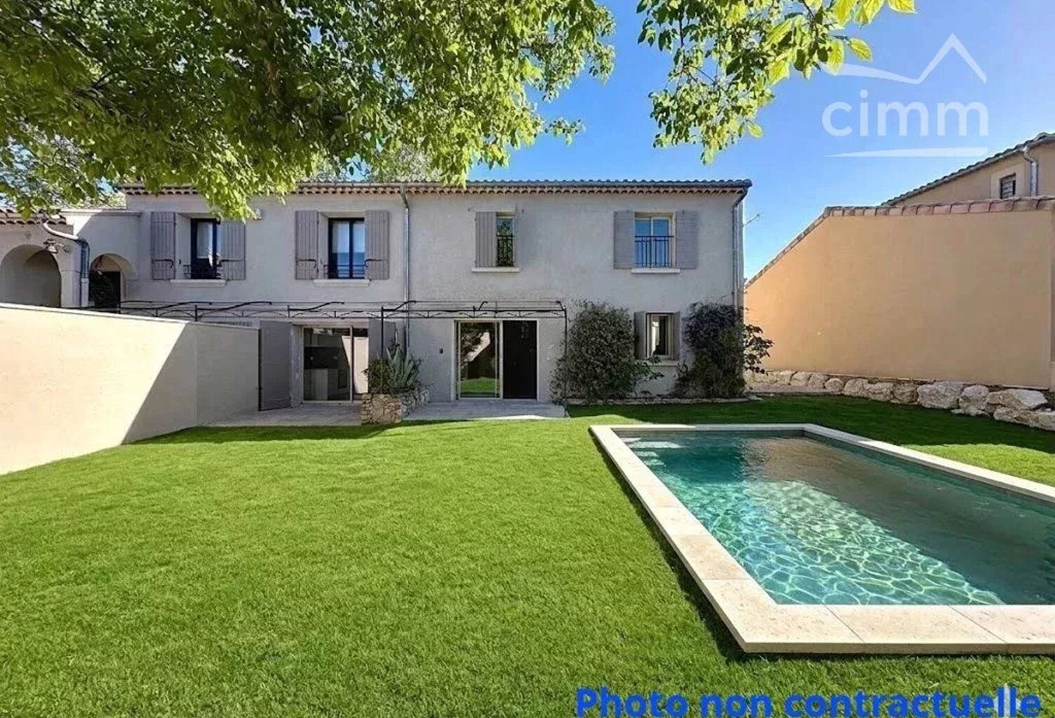 Mas mitoyen rénové (145 m²) – Face au golf de Saumane — photo 1