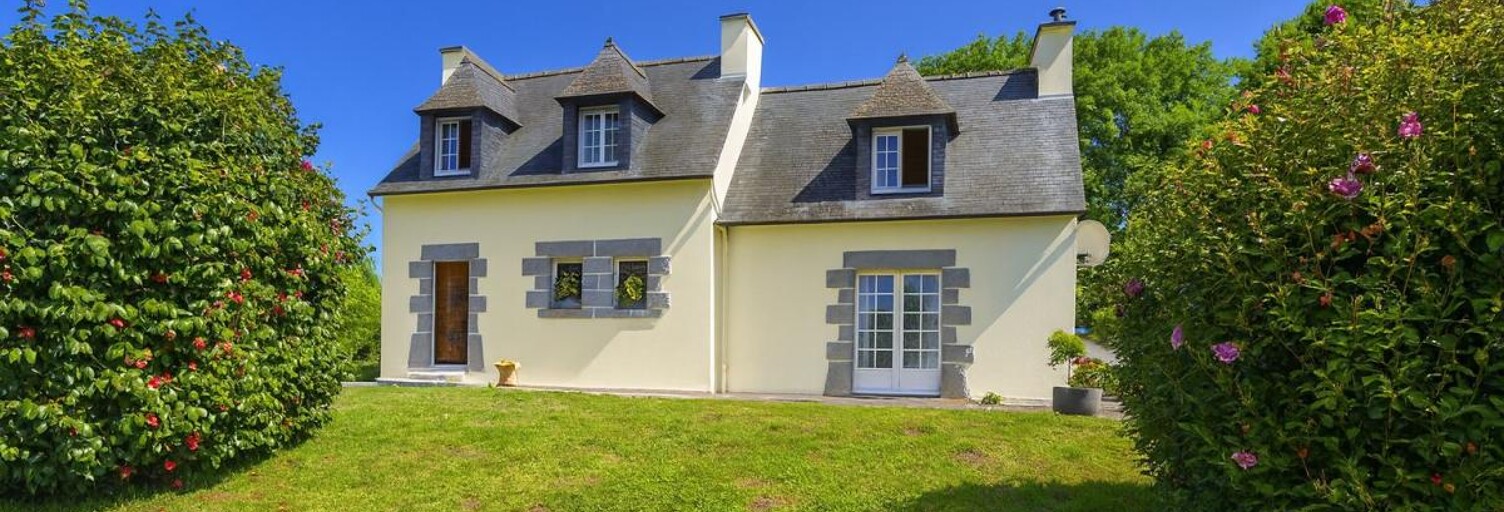 Maison 6 Pièces 100 m² à vendre à Saint-Servais (29400)