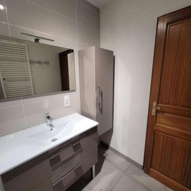 Appartement 4 pièces 1200 €