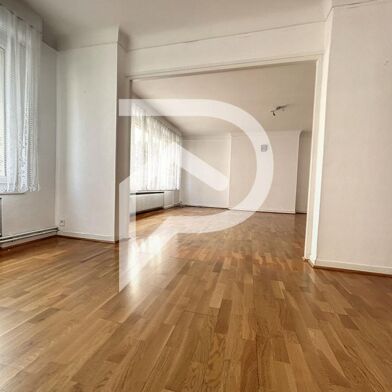 Appartement 4 pièces 171000 €