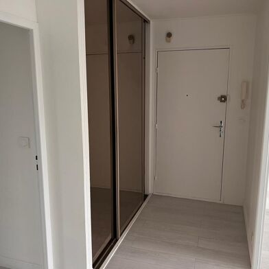 Appartement 4 pièces 164000 €