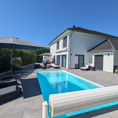 Maison 2 pièces 738400 €