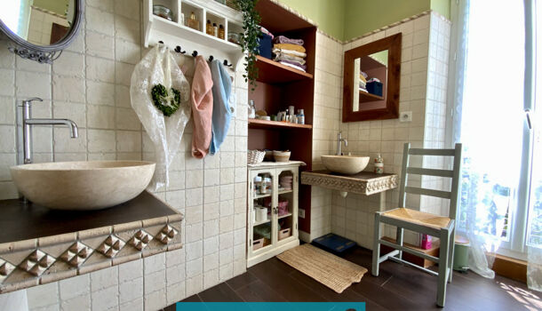 Villa / Maison 8 pièces  à vendre Jarnac-Champagne 17520