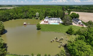 Maison 9 Pièces 435 m² à vendre à Saint-Cyran-du-Jambot (36700)
