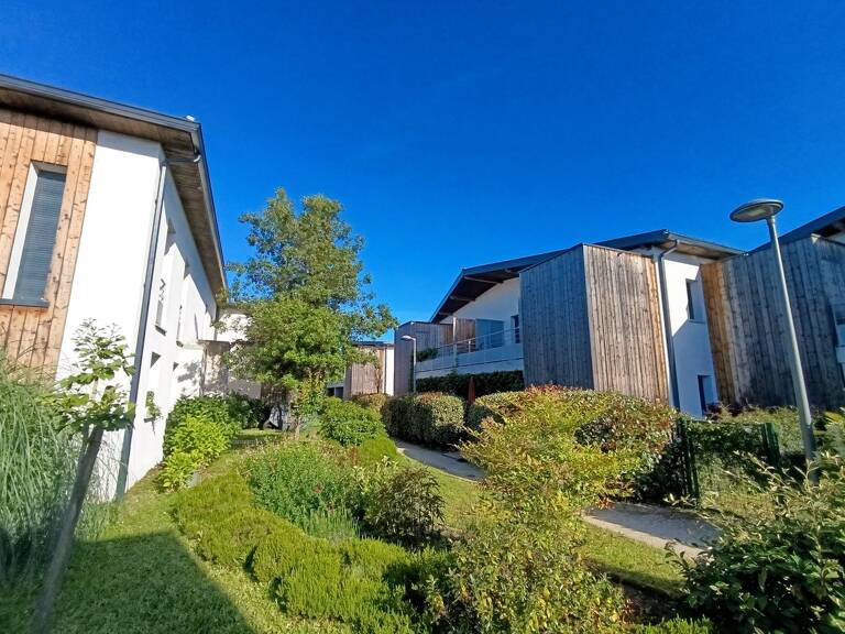 Appartement 3 pièces avec  terrasse et jardin + 2  — photo 1