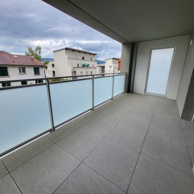 Appartement 4 pièces 1137 €