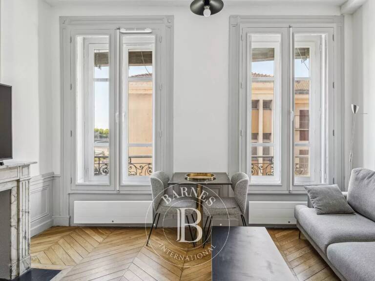 Lyon 2 - Perrache - Appartement meublé et rénové de 31,65 m² - 1 Chambre — photo 1