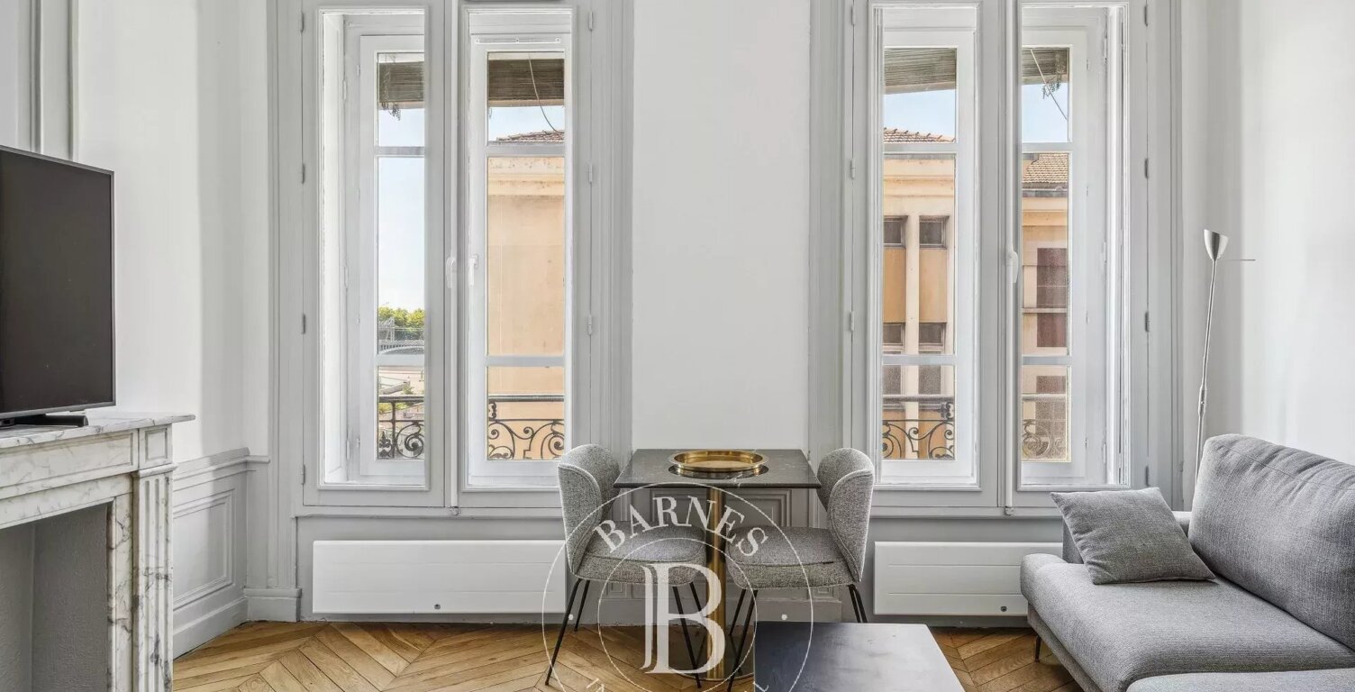 Lyon 2 - Perrache - Appartement meublé et rénové de 31,65 m² - 1 Chambre — photo 1