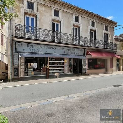 Immeuble  142500 €