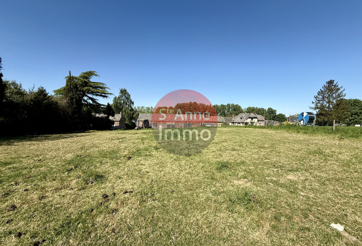 ROUY-LE-PETIT - TERRAIN A BATIR 2713m2 — photo 1