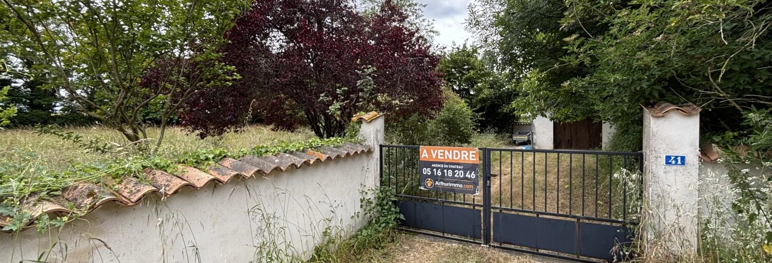 Garage  2100 m² à vendre à Vallans (79270)