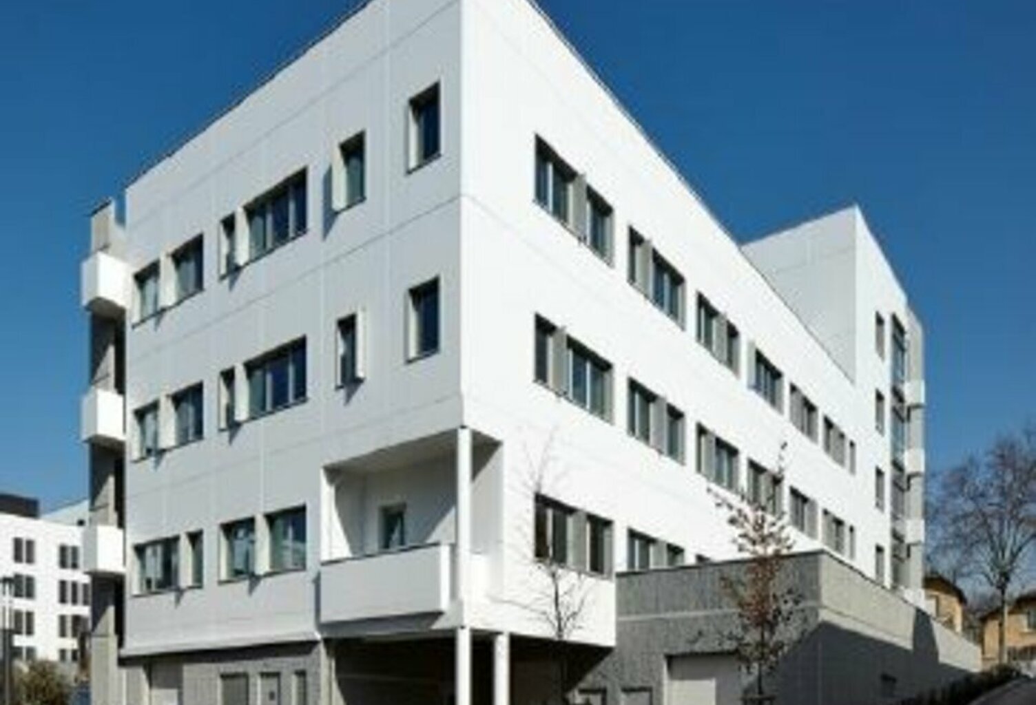 BUREAUX à LOUER — photo 1