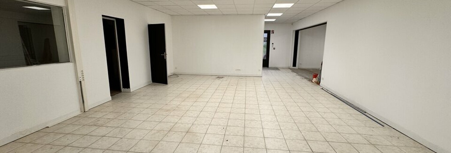 Commerce  1270 m² à louer à La Riche (37520)