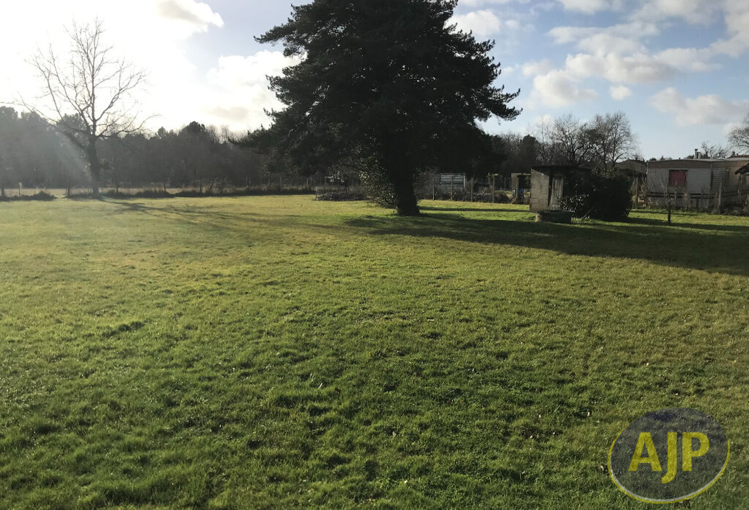 Terrain à bâtir de 1683m² sur Lesparre-Médoc ! — photo 1