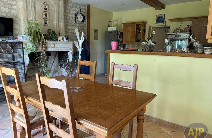 Maison charentaise de 185 m². — photo 2