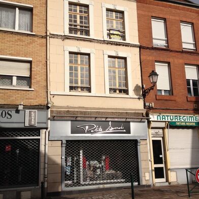 Immeuble  284000 €