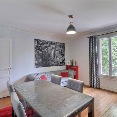 Appartement 3 pièces 330500 €