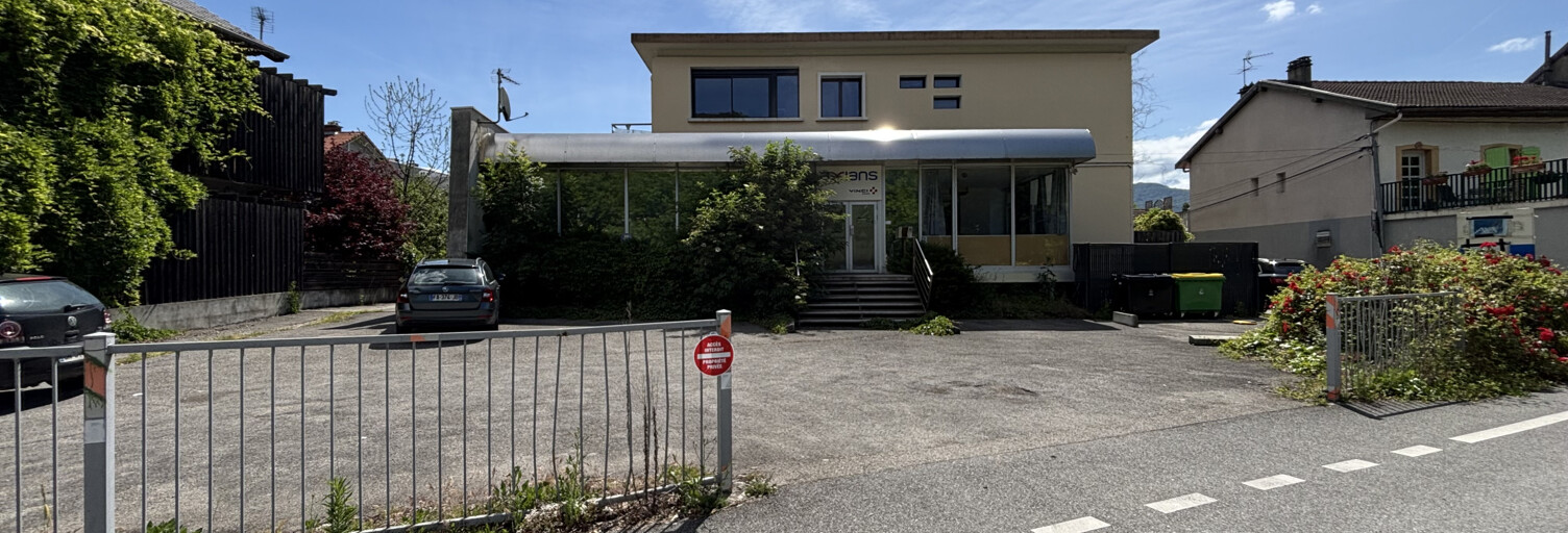 Bureau  139 m² à vendre à La Tronche (38700)