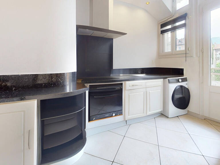 Appartement Grenoble 2 pièces 55.05 m2 Meublé et Climatisé sur Chalpionnet — photo 1