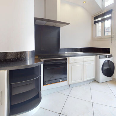 Appartement 2 pièces 840 €