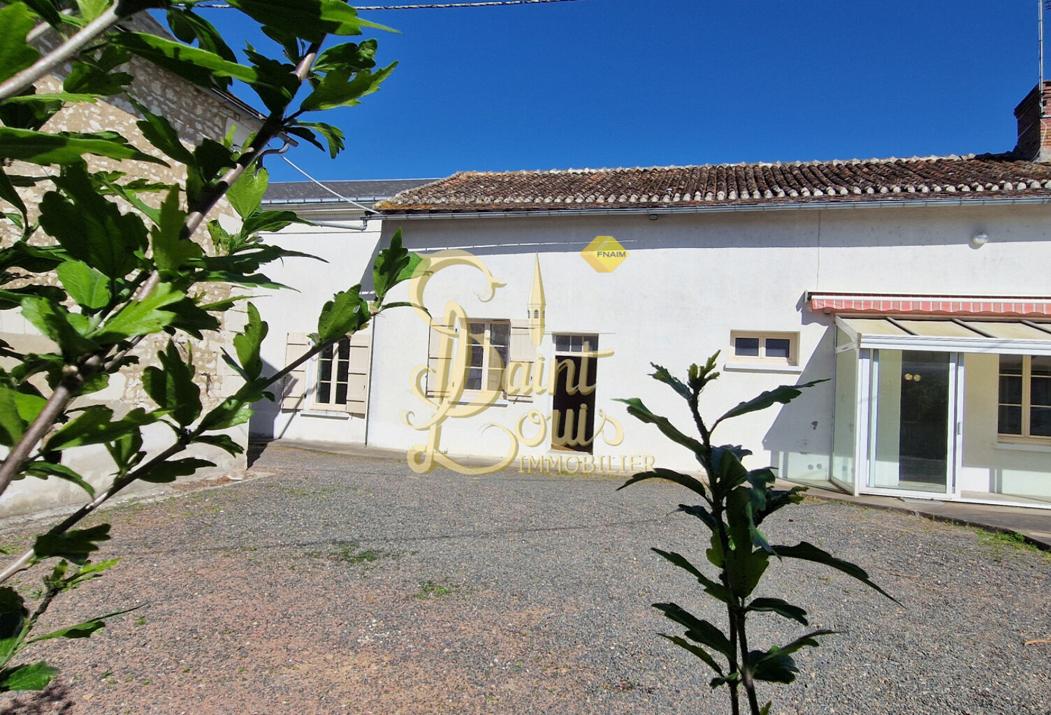 MAISON DE VILLAGE DE 123 M2 DE PLAIN-PIED AVEC DEPENDANCES E — photo 1