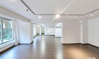 Commerce  158 m² à vendre à Menton (06500)