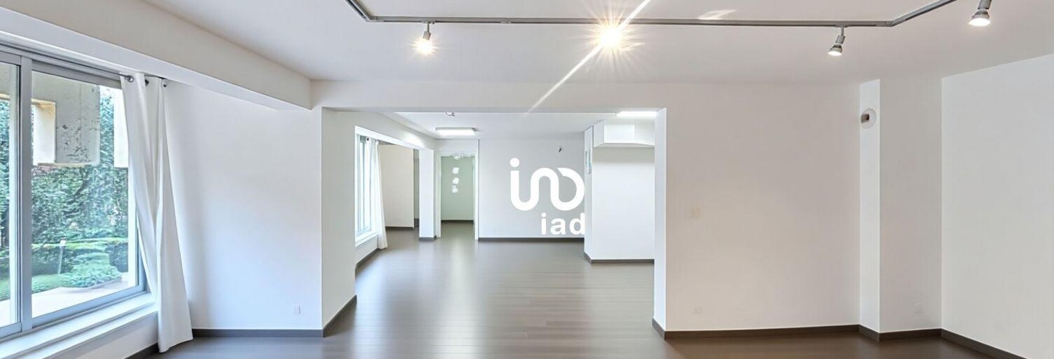 Commerce  158 m² à vendre à Menton (06500)