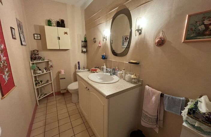 Vente maison 5 pièces 120 m² Châteaumeillant (18370) — photo 2