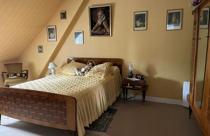 Vente maison 5 pièces 120 m² Châteaumeillant (18370) — photo 5