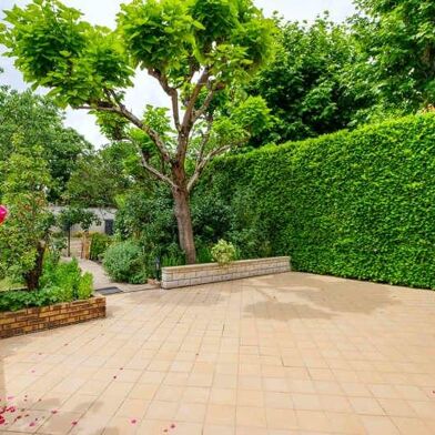 Maison 6 pièces 437808 €