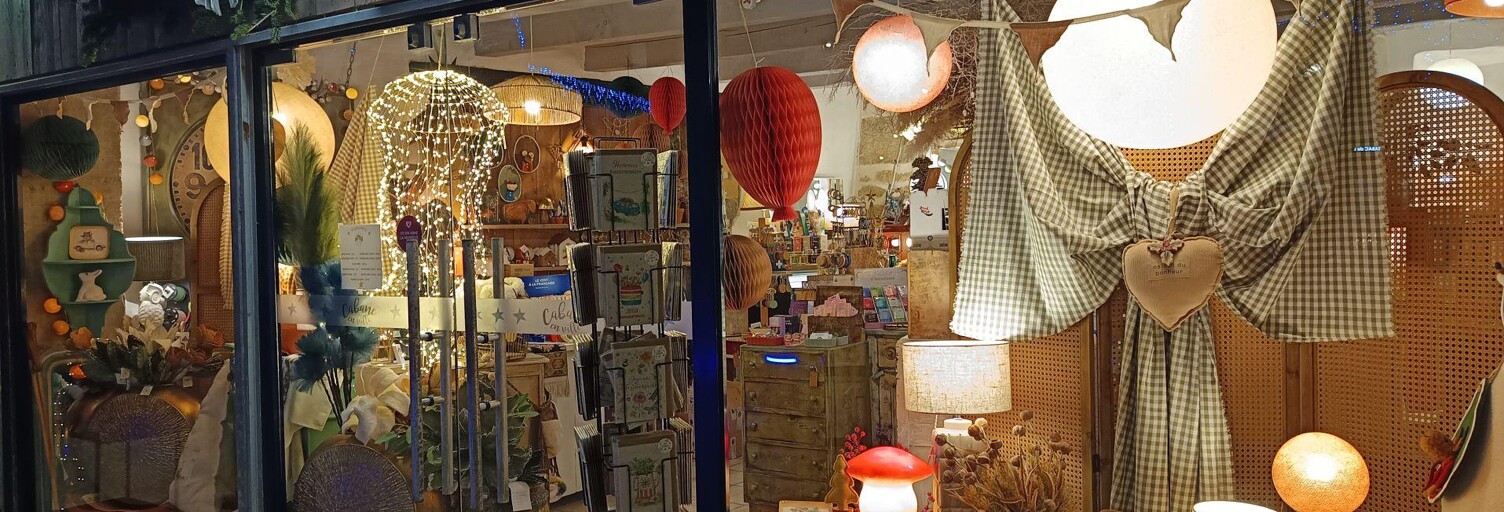 Commerce  48 m² à vendre à Mèze (34140)