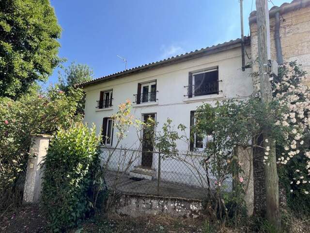 Maison en pierre de 6 pièces principales — photo du bien