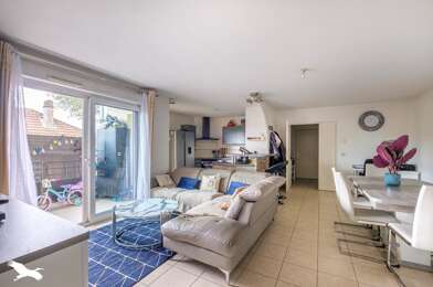 Appartement 4 pièces 241960 €