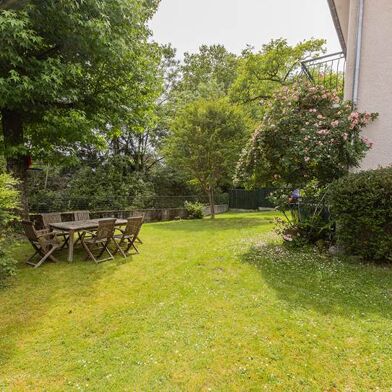 Appartement 4 pièces 254880 €