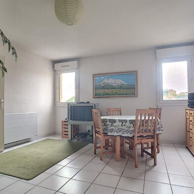 Appartement 2 pièces 661 €
