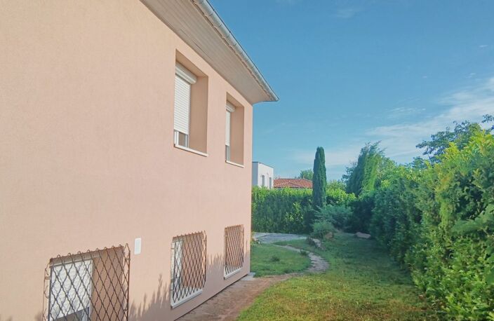MAISON EXCEPTIONNELLE 6 PIECES DE 175 M2 CHASSIEU (69680) — photo 4