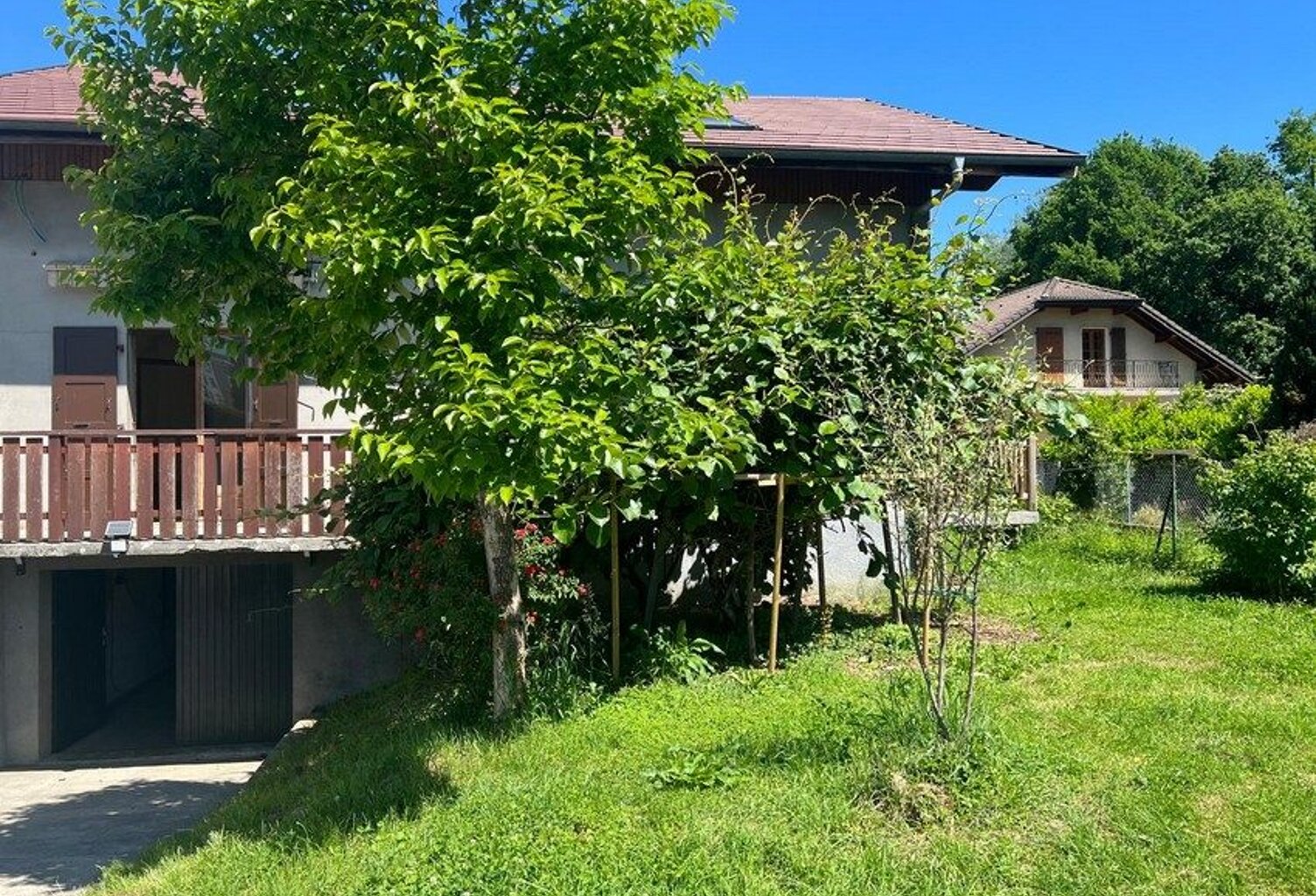 Appartement T4 de 100m² jardin 500m² — photo 1