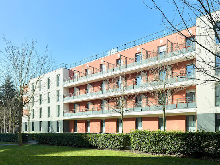INVESTISSEMNT T3 LMNP ST CYR L ECOLE — photo 1