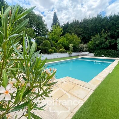 Maison 7 pièces 395000 €