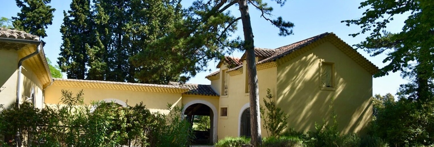 Maison 21 Pièces 675 m² à vendre à Pont-Saint-Esprit (30130)