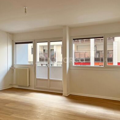 Appartement 4 pièces 895 €