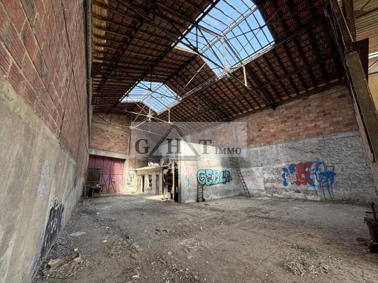 A LOUER ENTREPOT / BUREAUX SAINT MAUR DES FOSSES — photo 1