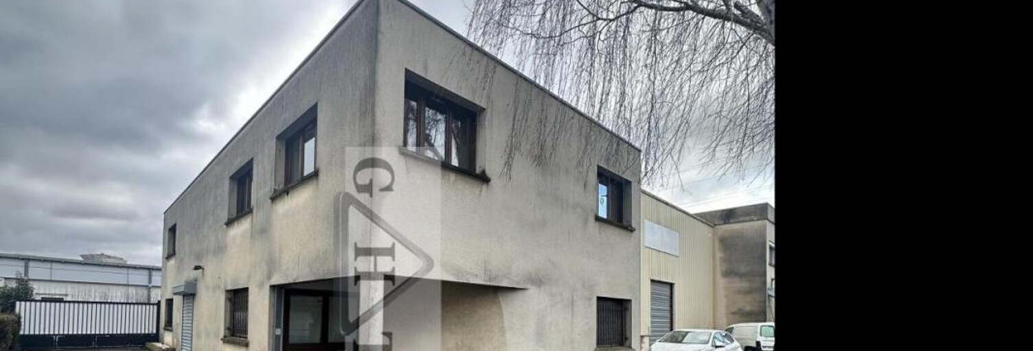 Commerce  300 m² à louer à Ris-Orangis (91130)