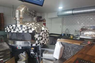 Commerce  270000 €