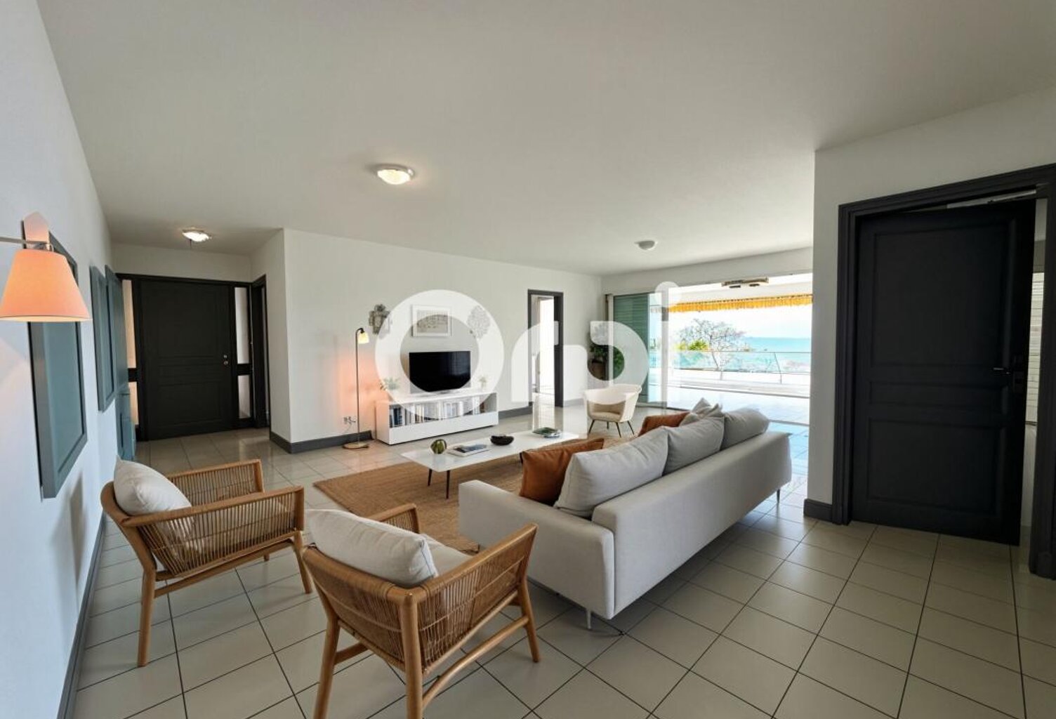 Appartement Standing T6 Pieds dans l'Eau À Vendre — photo 1